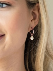 Ivory & Co Rose Gold Harrow Modern Pearl Hoop Earrings - Image 2 of 4