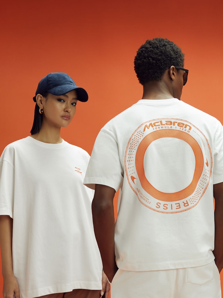 Reiss x McLaren F1 Team White McLaren F1 Oversized Cotton Crew Neck T-Shirt - Image 1 of 11 Reiss x McLaren F1 Team White McLaren F1 Oversized Cotton Crew Neck T-Shirt - Image 1 of 11