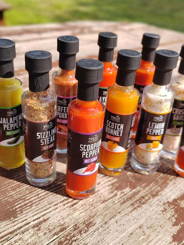 MenKind Hot Sauce & Spices 12 Variety Pack - Image 2 of 4 MenKind Hot Sauce & Spices 12 Variety Pack - Image 2 of 4
