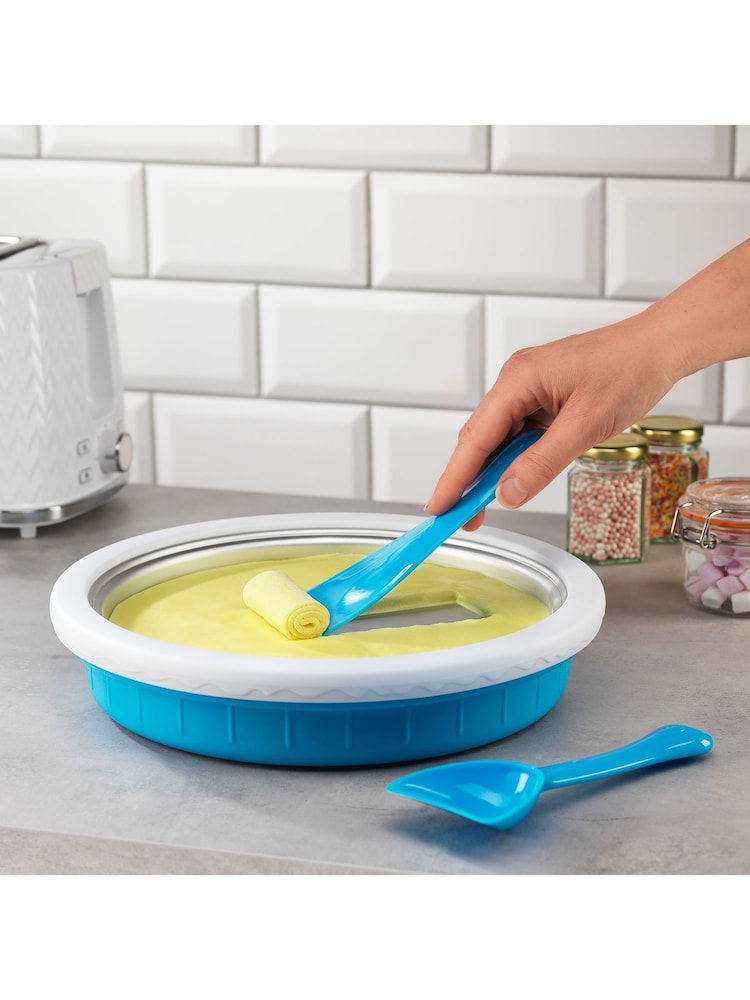 MenKind Blue Treat Factory Rolled Ice Cream Maker - Image 2 of 5