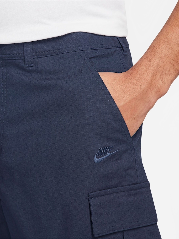 Nike Navy Club Woven Cargo Shorts - Image 4 of 4