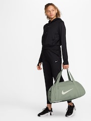 Nike Green Gym Club Duffel Bag 24 Litre - Image 9 of 9