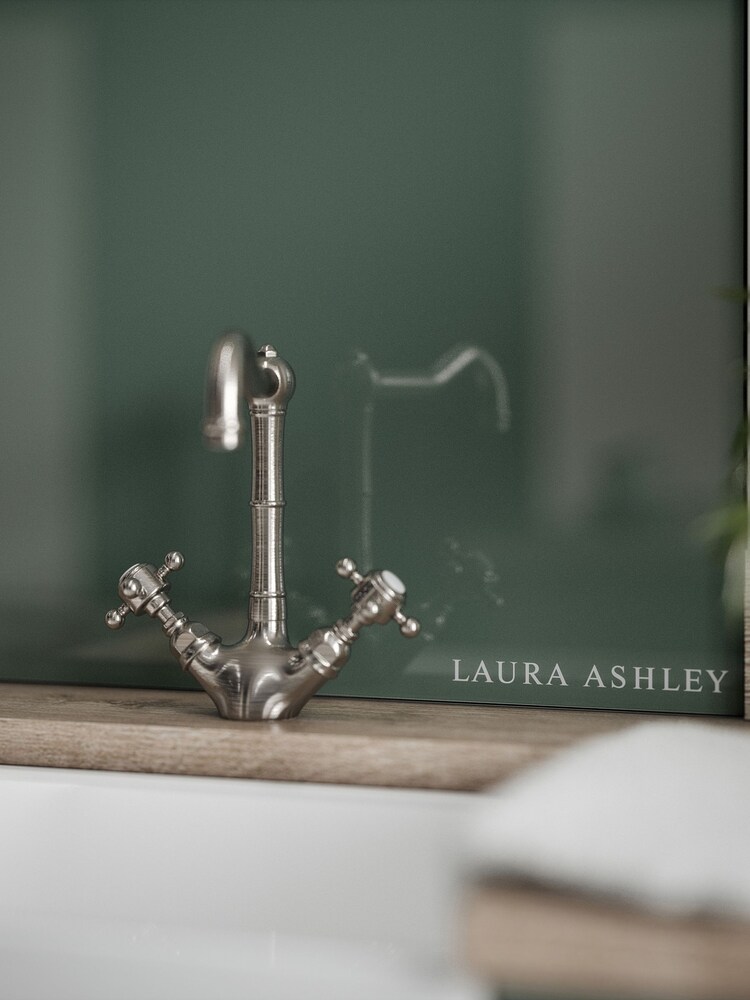 Laura Ashley Fern Glass Kitchen Splashback 90x75cm - Image 2 of 6