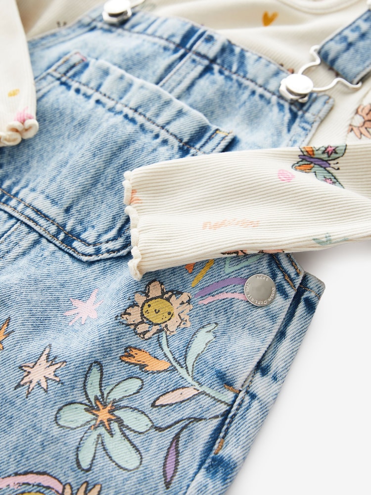 Denim - Latzhose mit Blumenmuster aus 100 % Baumwolle (3 Monate – 7 Jahre) - Bild 8 von 8 Denim - Latzhose mit Blumenmuster aus 100 % Baumwolle (3 Monate – 7 Jahre) - Bild 8 von 8
