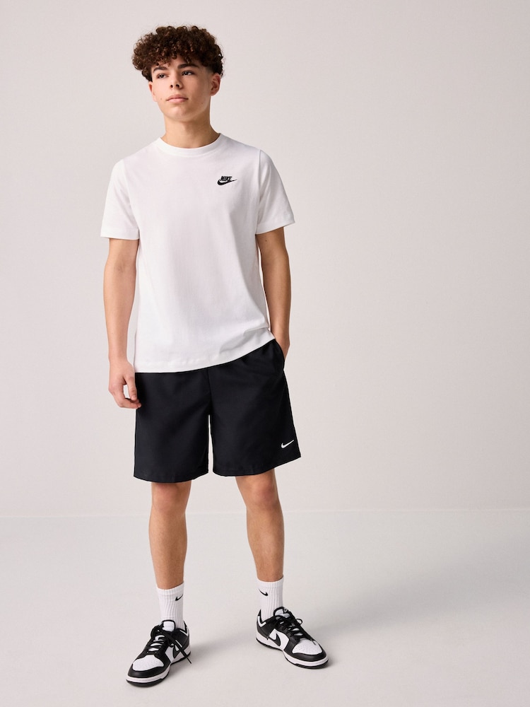 Biały - Nike Club 100% Cotton T-Shirt - Image 2 of 3
