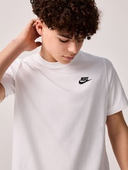 Bela - Nike Club 100% bombažna majica - Slika 6 iz 6