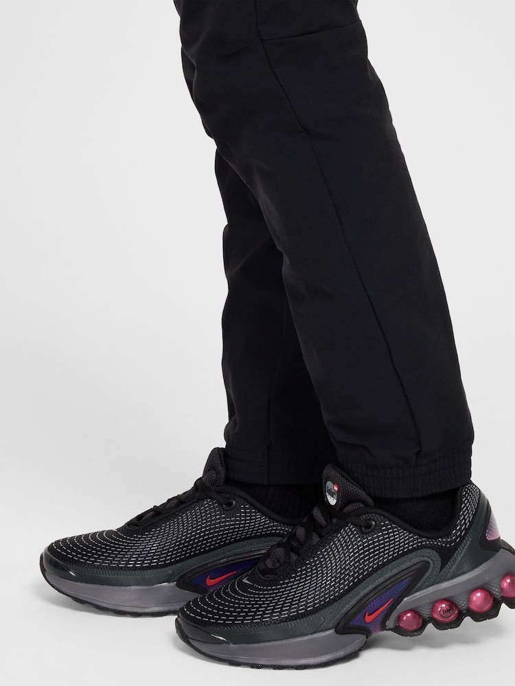 Czarny - Nike Joggersy City Utility Cargo - Image 8 of 10