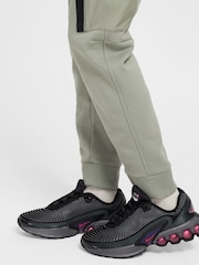 Joggersy polarowe Nike Sportswear City Utility Easy On - Image 3 of 5