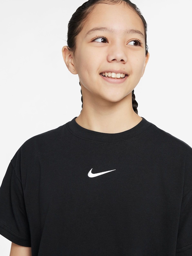 Nike Black Sportswear 100% Cotton T-Shirt - Image 2 of 3