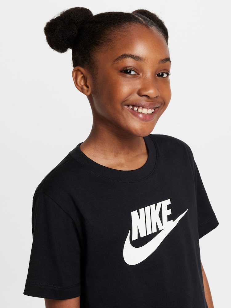 Schwarz - Nike Cropped T-Shirt - Bild 4 von 4