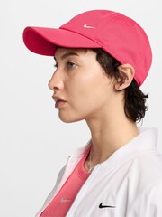 rdeča - Nike Club Unstructured Curved Bill kapa; čepica - Slika 4 iz 6