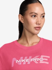 Živo roza - Nike Pro Short-Sleeve Cropped T-Shirt - Slika 3 iz 3