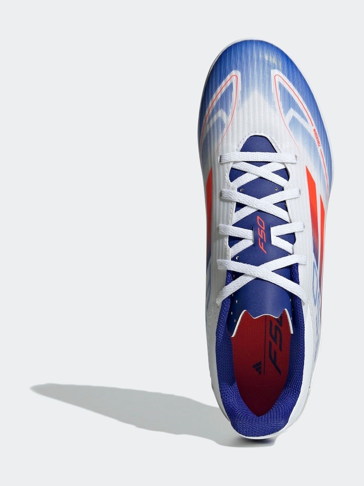 Белый/синий/красный - Футбольные бутсы adidas F50 Club Turf - Изображение 2 из 9