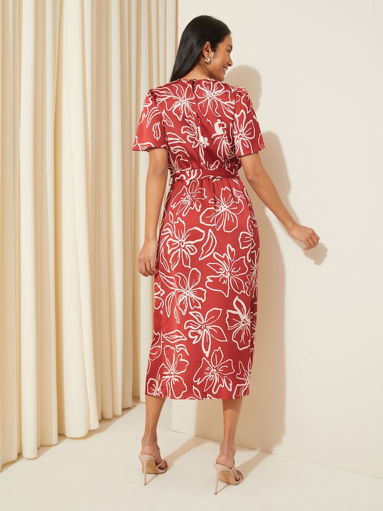 Friends Like These Red Petite Flutter Sleeve Printed Satin Midi Summer Dress - Image 4 of 4