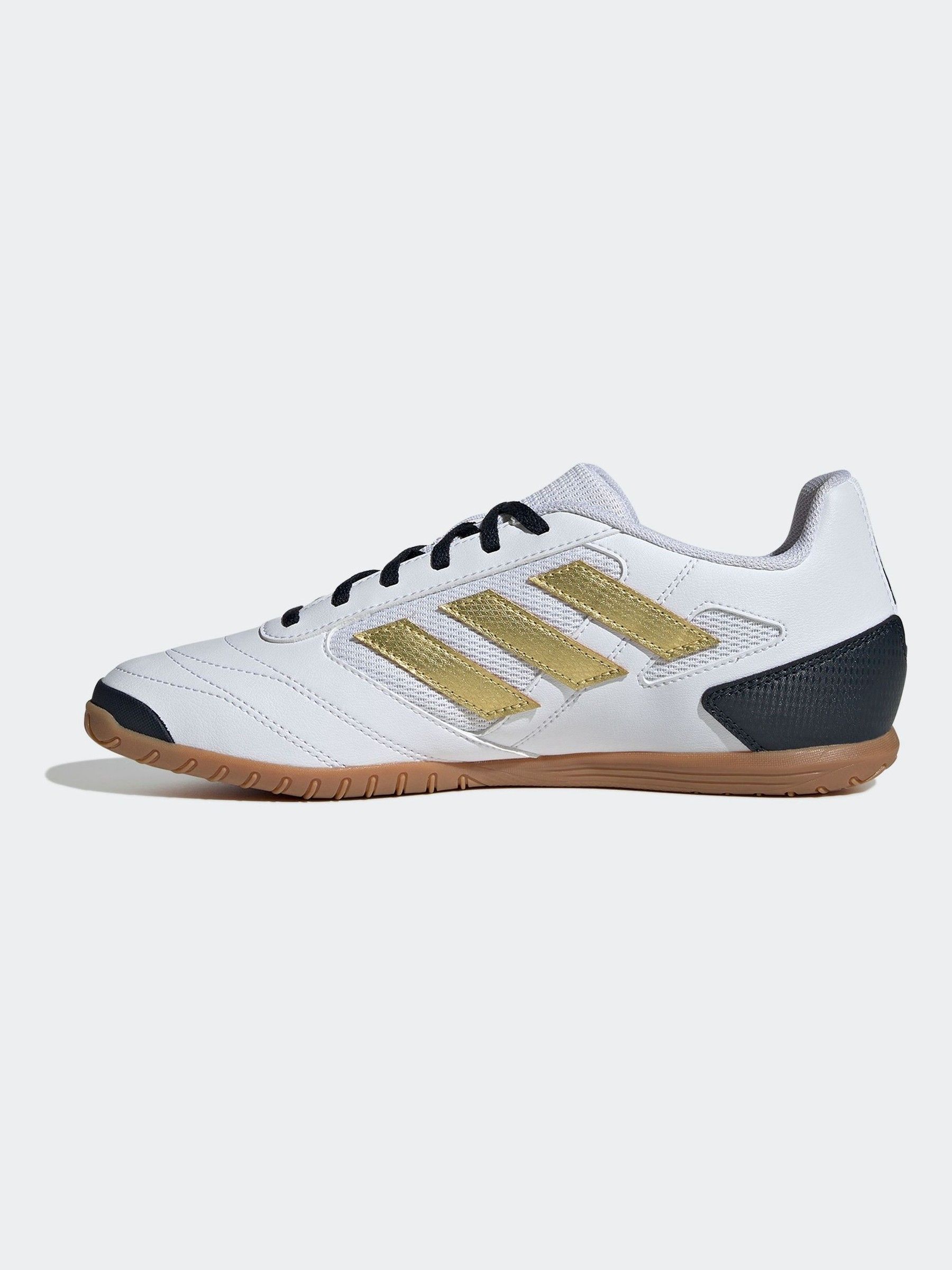 Adidas sala indoor store