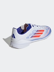 adidas White/Blue/Red Kids F50 League Indoor Football Boots - Image 6 of 11