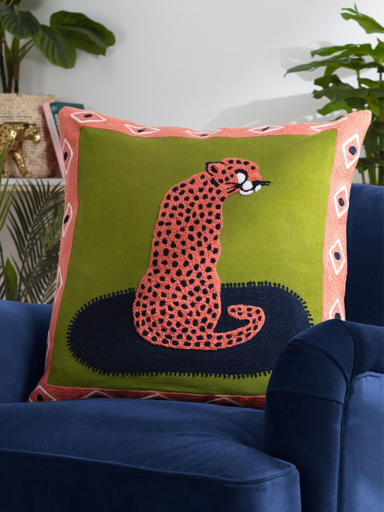 Furn 100% Cotton Cheetah Embroidered Cushion - Bild 1 von 8