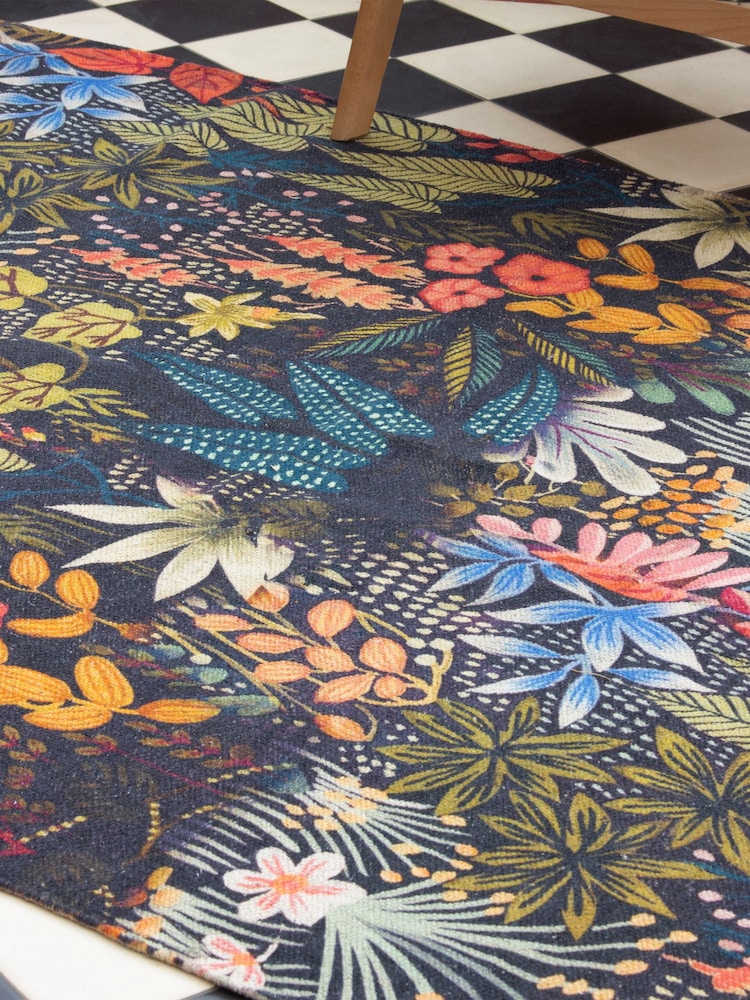 Wylder Midnight Blue Dell Tropical Tasselled Indoor 100% Cotton Rug - Image 6 of 6