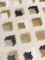 Paoletti 40 x 60cm Lexington Diamond Samt-Jacquard-Kissen mit Federfüllung - Bild 6 von 6