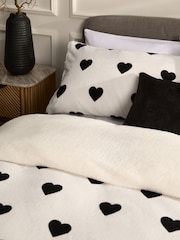 Black/White Heart Christmas Printed Festive Icons Fairisle Pattern Fleece Duvet Cover and Pillowcase Set - Image 2 of 4