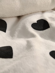 Black/White Heart Christmas Printed Festive Icons Fairisle Pattern Fleece Duvet Cover and Pillowcase Set - Image 3 of 4