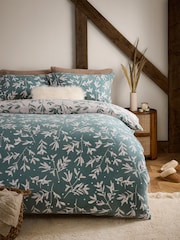 Green Reversible Mistletoe Christmas Printed Festive Icons Fairisle Pattern Fleece Duvet Cover and Pillowcase Set - Image 2 of 6