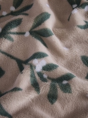 Green Reversible Mistletoe Christmas Printed Festive Icons Fairisle Pattern Fleece Duvet Cover and Pillowcase Set - Image 4 of 6