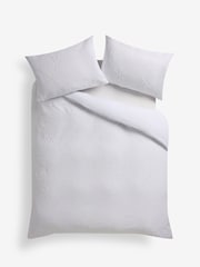 White Snowflake Embossed Christmas Duvet Cover and Pillowcase Set - Image 4 of 4