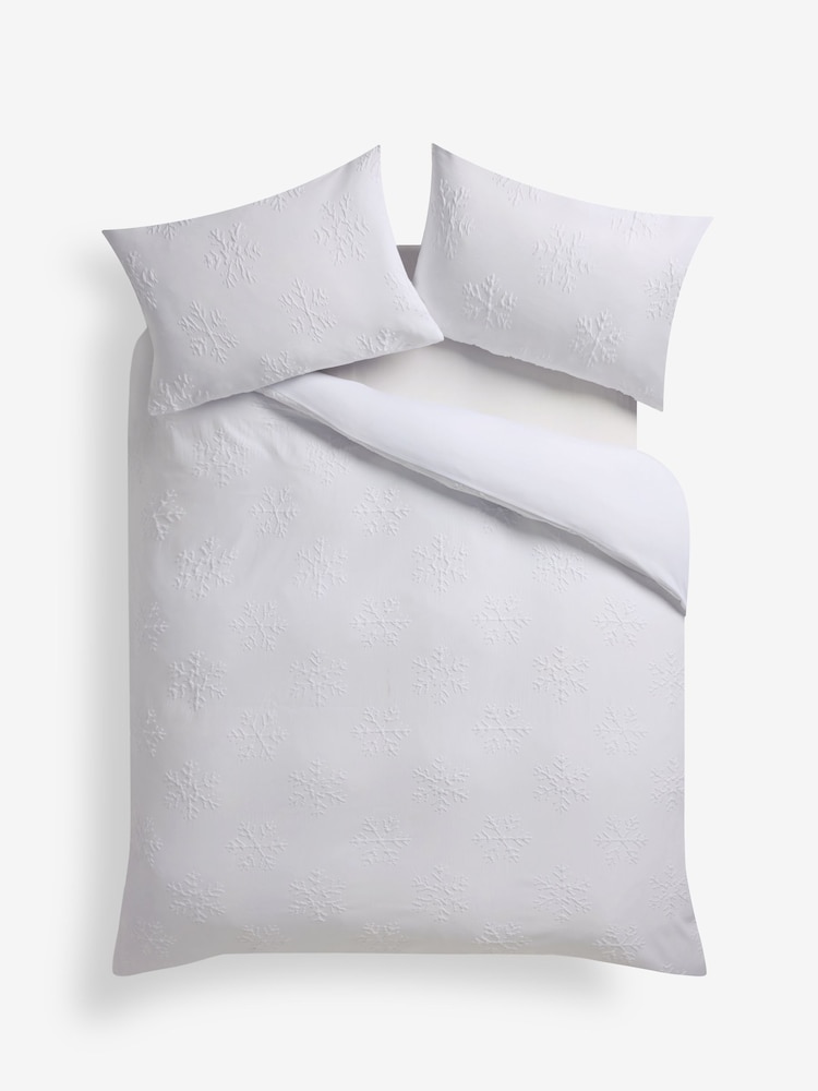 White Snowflake Embossed Christmas Duvet Cover and Pillowcase Set - Image 4 of 4