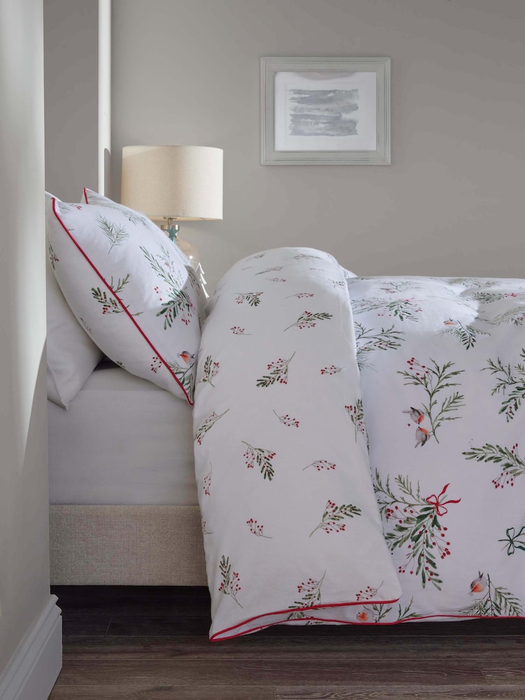 White/Winter Sprig Brushed 100% Cotton Christmas Duvet Cover and Pillowcase Set - Image 3 of 9