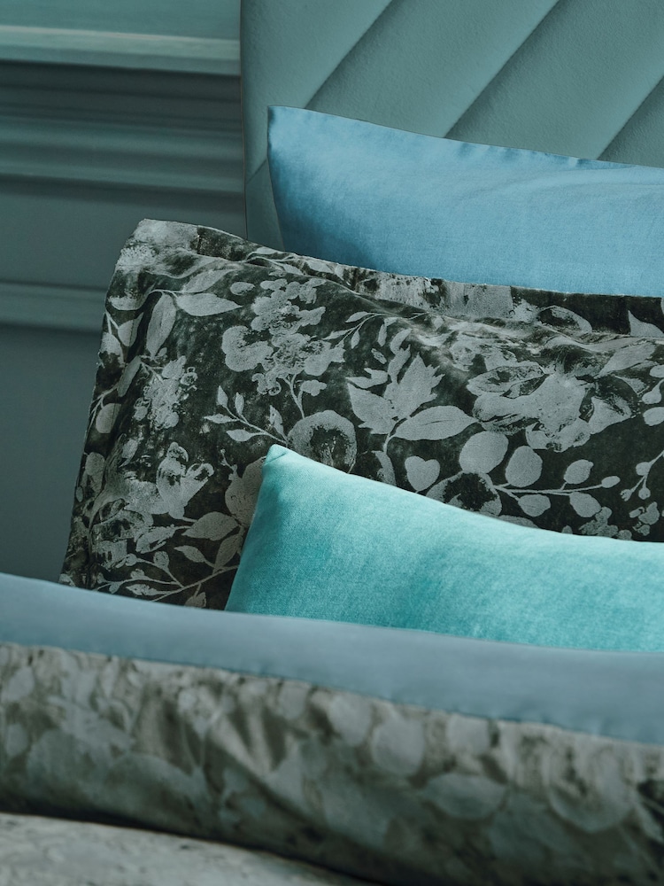 Teal Blue Floral Leaf Velvet Duvet Cover and Pillowcase Set - Image 2 of 4
