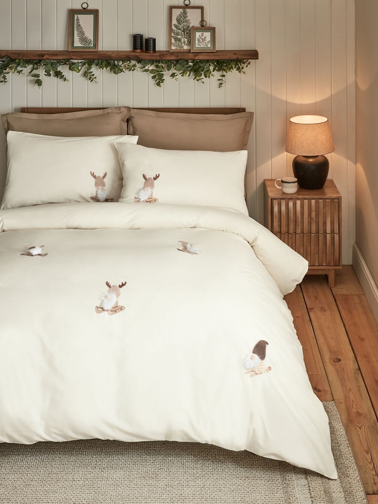 Natural Tufted Christmas Gonks Duvet Cover and Pillowcase Set - Image 2 of 4