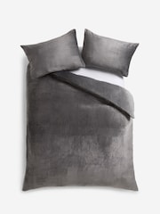 Charcoal Grey Checkered Embossed Fleece Duvet Cover and Pillowcase Set - Image 4 of 4
