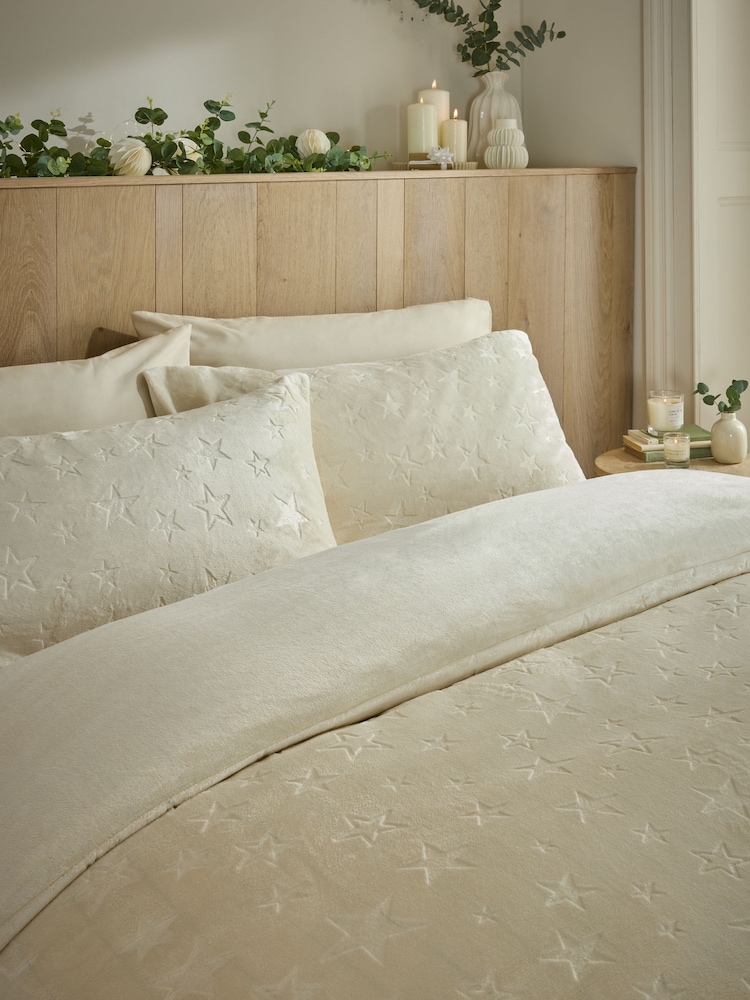 Natural Cream Christmas Star Fleece Bedding with Cosy  Fleece Reverse Duvet Cover and Pillowcase Bed Set - Image 1 of 4
