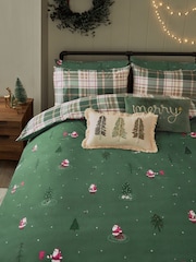 2 Pack Green Santa Christmas Reversible Duvet Cover and Pillowcase Set - Image 6 of 10
