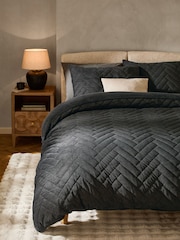Charcoal Grey Cord Fleece Quilted 4 Tog Duvet Cover and Pillowcase Set - Image 2 of 5