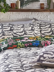 furn. Forest Green Amanita Abstract Mushroom Reversible Duvet Cover and Pillowcase Set - Image 4 of 4