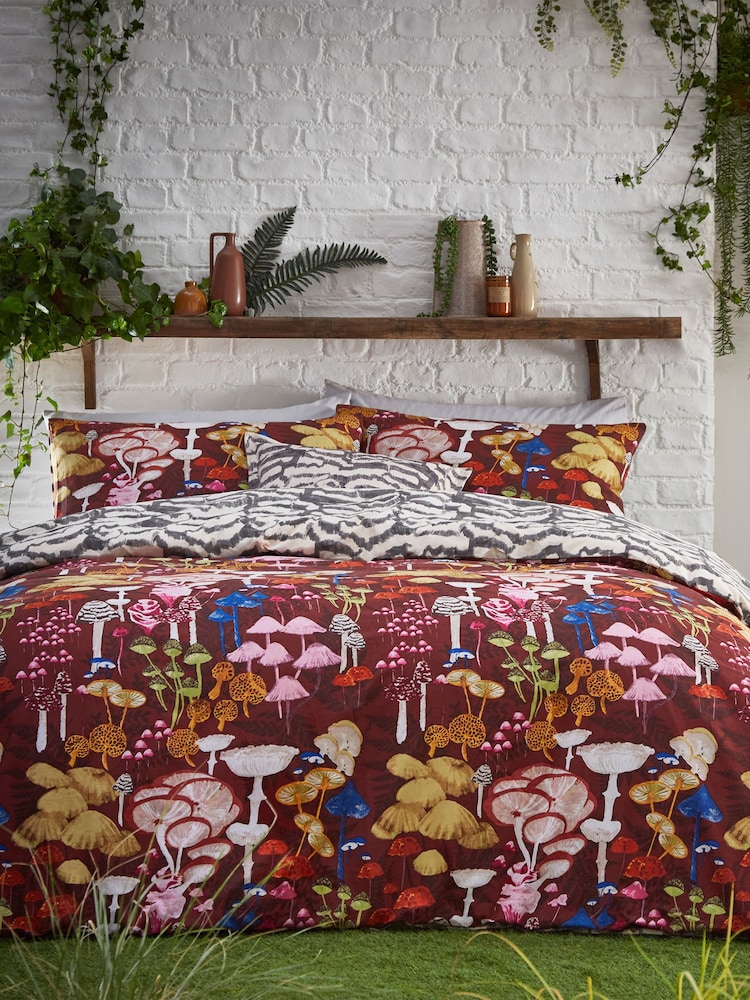 furn. Red Amanita Abstract Mushroom Reversible Duvet Cover and Pillowcase Set - Image 1 of 4 furn. Red Amanita Abstract Mushroom Reversible Duvet Cover and Pillowcase Set - Image 1 of 4