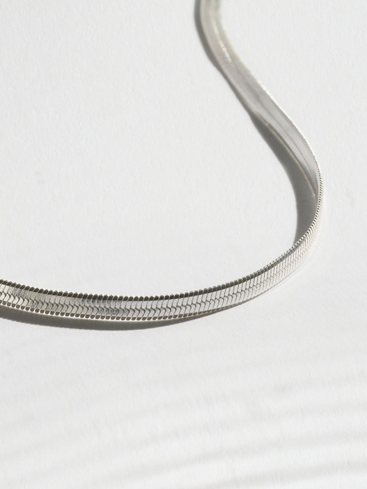 銀灰色 - Stainless Steel Waterproof Snake Chain Necklace - 圖片 3，共 3