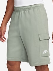 Nike Green Light Club Fleece Cargo Shorts - Image 3 of 4