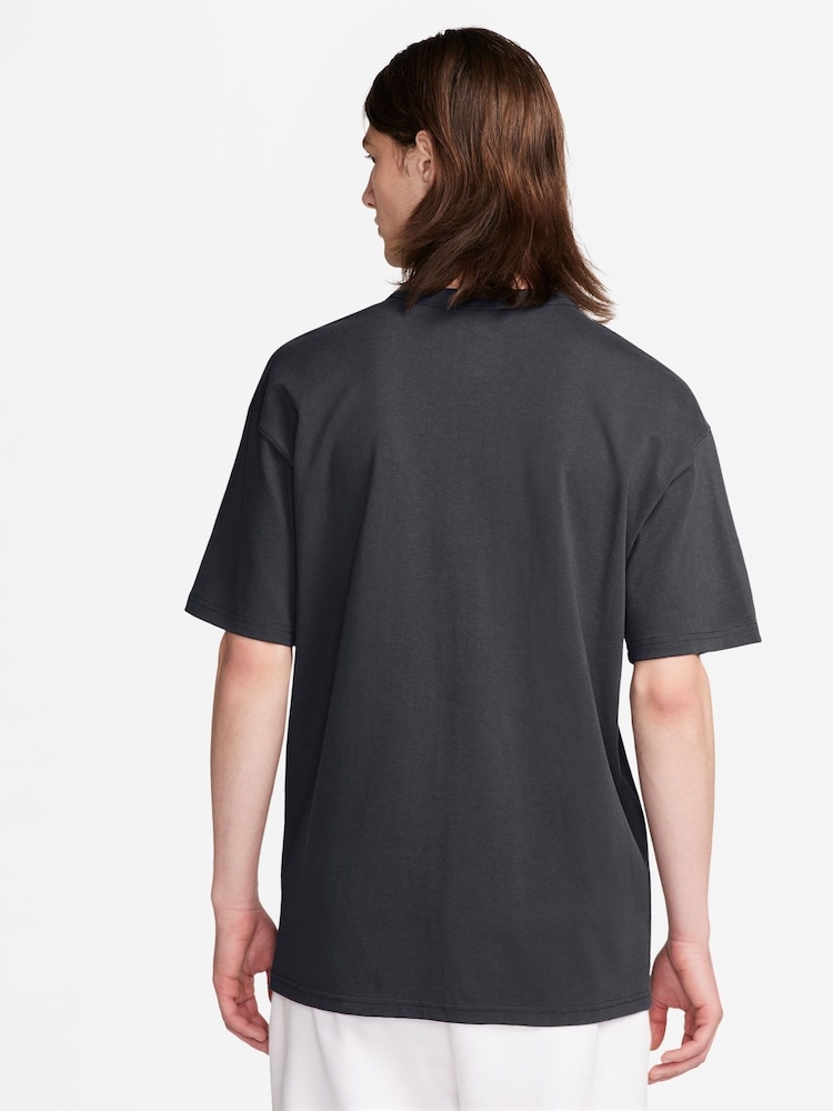 Nike Black Sportswear Premium 100% Cotton Essentials T-Shirt - Image 2 of 3 Nike Black Sportswear Premium 100% Cotton Essentials T-Shirt - Image 2 of 3