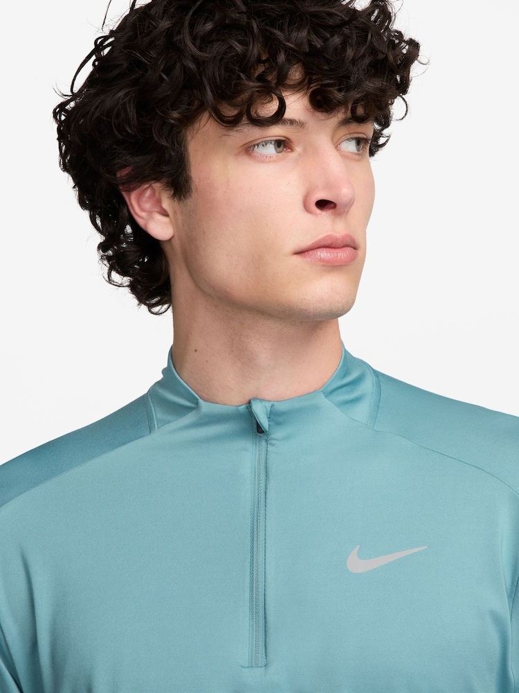 Nike Blue Element Quarter Zip Running Top - Image 3 of 3