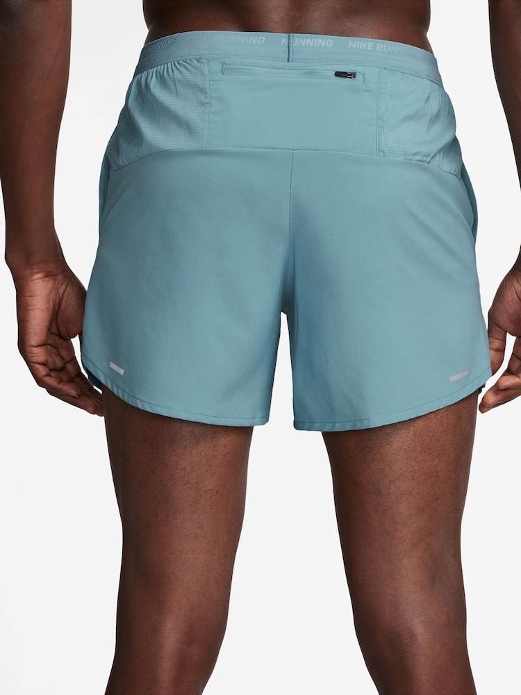 Nike Vintage Green Dri-FIT Stride 5 Inch Running Shorts - Image 2 of 5