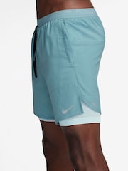 Nike Vintage Green Dri-FIT Stride 7 Inch 2-In-1 Running Shorts - Image 3 of 5