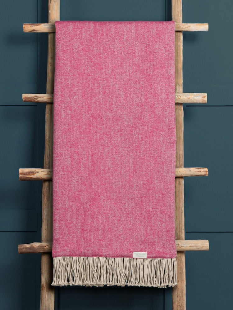 Voyage Geranium Selkirk Throw - Image 2 of 2