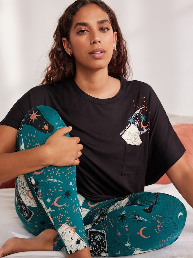 Bath & Body Works Black Mystic Oversized T-Shirt and Cotton Leggings Set - Image 2 of 10