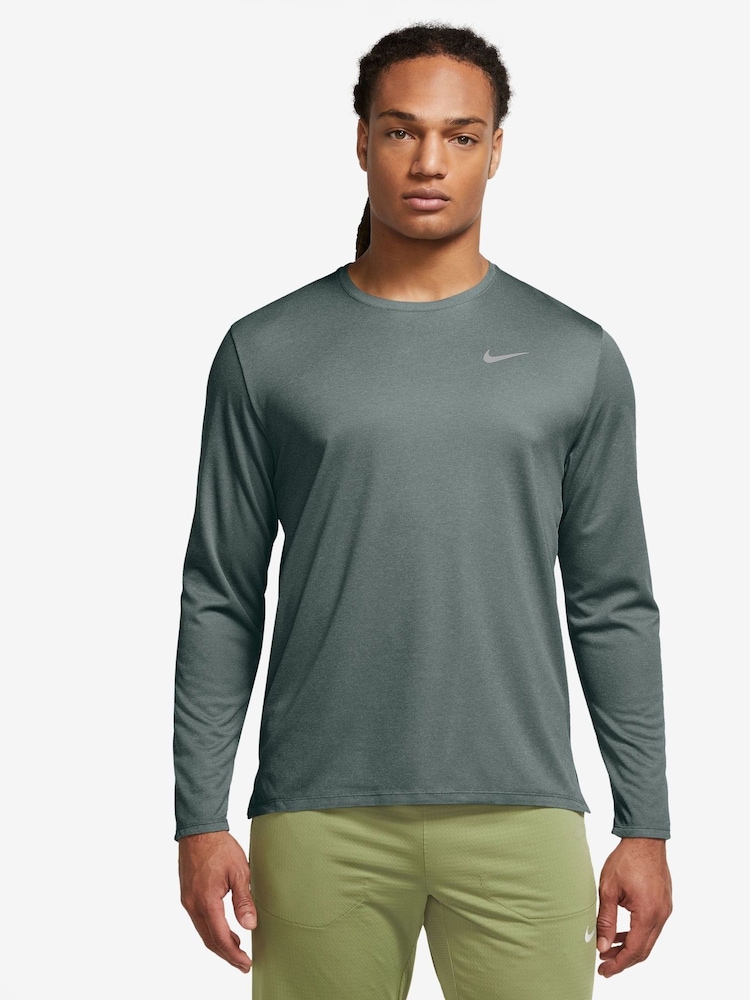 Nike Vintage Green Dri-FIT UV Miler Long-Sleeve Running Top - Image 1 of 4