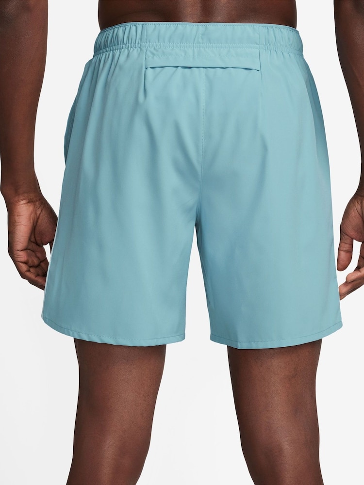 Nike Denim Turq 7 Inch Dri-FIT Challenger Unlined Running Shorts - Image 2 of 5