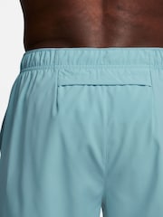 Nike Denim Turq 7 Inch Dri-FIT Challenger Unlined Running Shorts - Image 4 of 5