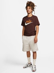 Nike Light Wood Natural 100% Cotton Club Fleece Cargo Shorts - Image 3 of 8